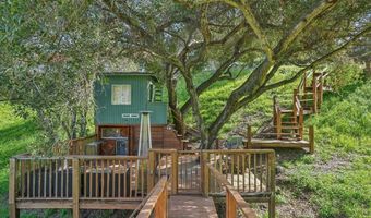 707 S Live Oak Park Rd, Fallbrook, CA 92028