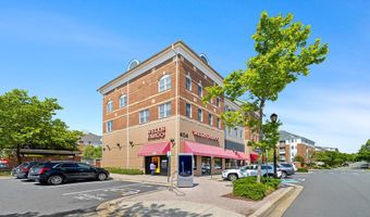 2550 FARMSTEAD Dr, Rockville, MD 20850