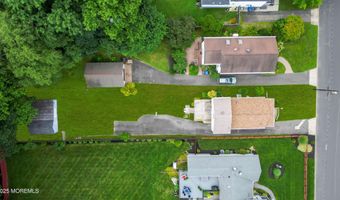 833 Lincoln St, Middletown, NJ 07748