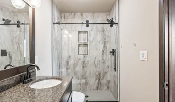 1519 NE Williamsburg Dr, Ankeny, IA 50021