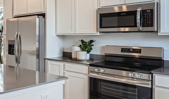 2004 S Haleyville Way, Aurora, CO 80018