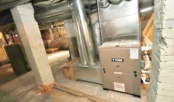 2 W Broadway, Bangor, ME 04401