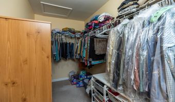 6 DUNLEARY Dr, Bear, DE 19701