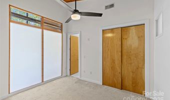 2116 Mcclintock Rd 232, Charlotte, NC 28205