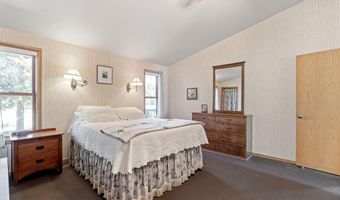 23041 Chisholm Trl, Bend, OR 97702