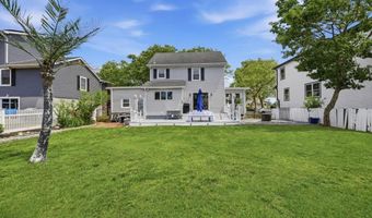 17 Norman Ave, Amityville, NY 11701
