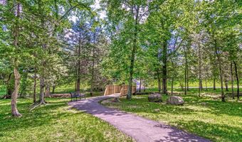 42265 HAMPTON WOODS Ter, Brambleton, VA 20148