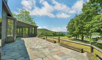 57 Roberts Cove Rd, Alton, NH 03809