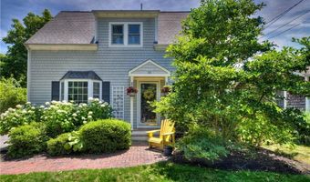 38 Highland Ave, Barrington, RI 02806