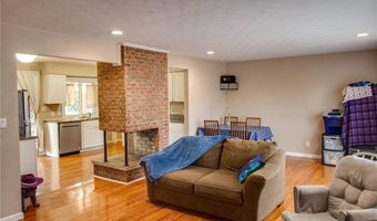 5230 Wick Way Dr, Alton, IL 62002