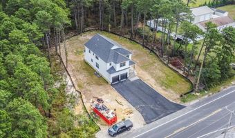 187 Grand Central Pkwy, Bayville, NJ 08721