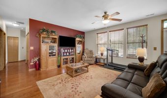 1580 Millbrook Dr, Algonquin, IL 60102