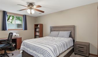 623 Autumn Dr, Altoona, WI 54720
