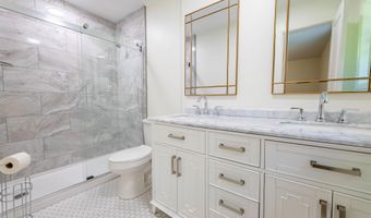 22 Shady Ln, Albertville, AL 35950