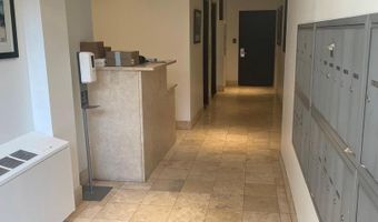 815 KING St 4A, Alexandria, VA 22314