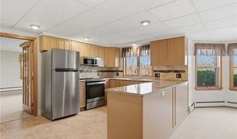 46 Timberland Dr, Lincoln, RI 02865