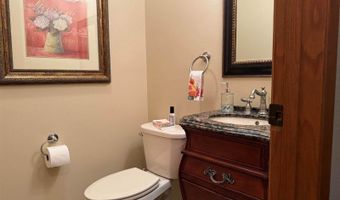 841 Country Club Dr, Akron, IA 51001