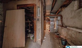 135 N 5th St, Allentown, PA 18102