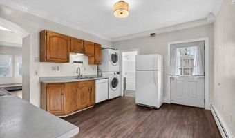 102 Market 3, Amesbury, MA 01913