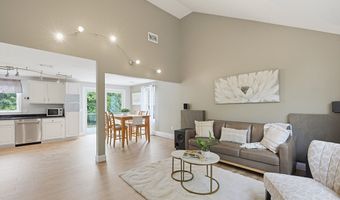 460 Richardson Ave, Attleboro, MA 02703
