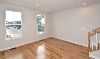 43398 APPLE ORCHARD Sq, Ashburn, VA 20148