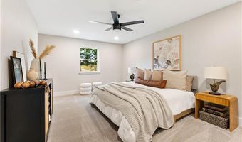 402 SW 11th St, Bentonville, AR 72712