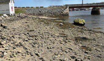 17 Footbridge Rd, Belfast, ME 04915