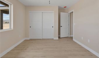 10647 Central Rd, Apple Valley, CA 92308