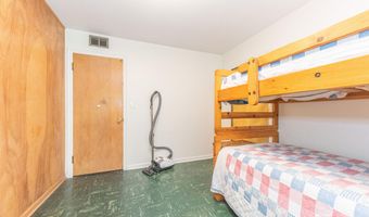 1877 Arlington Blvd, Ann Arbor, MI 48104