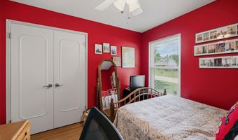 409 Mayfair Dr, Ballwin, MO 63011