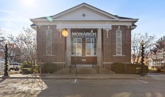 212 S Independence St, Monticello, IL 61856