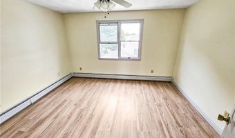 17 Public St, East Providence, RI 02914