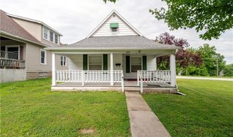 1017 S 5th St, Atchison, KS 66002