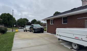 602 Memorial Dr, Beech Grove, IN 46107