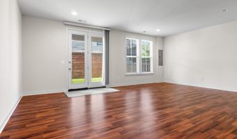 42367 PIPER Crk, Ashburn, VA 20148