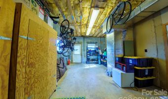 84 Forest Trl, Balsam Grove, NC 28708