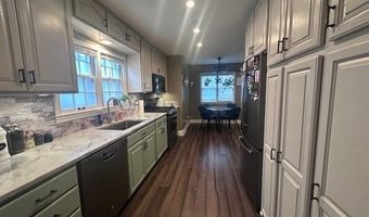 1102 10th St NW, Austin, MN 55912
