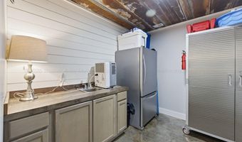 1067 LEGENDARY Pkwy, Arley, AL 35541