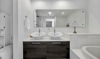 2950 NE 188th St 421, Aventura, FL 33180