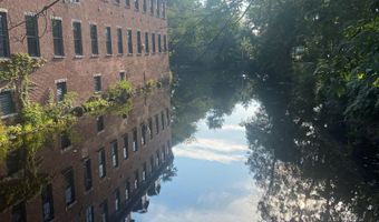 53 Thompson St, Amesbury, MA 01913