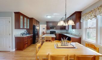 29 Westminster Dr, Burlington, VT 05408