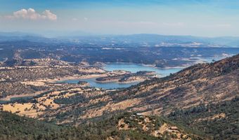 1560 Pinto Dr, Angels Camp, CA 95222