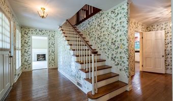 90 Clarendon Ave, Avondale Estates, GA 30002