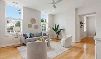 66 FRANKLIN St #418, Annapolis, MD 21401