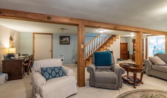 830 DIVISION St SE, Bandon, OR 97411