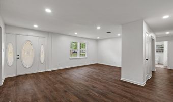 1001 Dale Dr, Benton, LA 71006