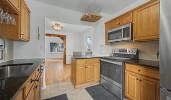 15596 Thomas Ave, Allen Park, MI 48101