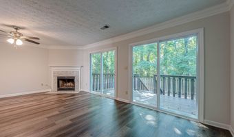 6614 Meadow Grn, Peachtree Corners, GA 30092