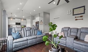 16025 Craig St, Basehor, KS 66007