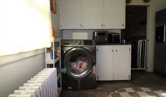 19 Vincent St, Middletown, RI 02842